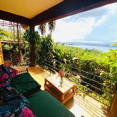 Homeonthenile Lake View Double Jinja Exterior foto