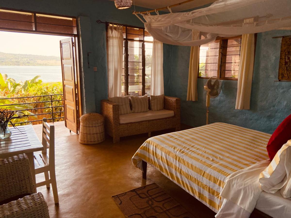 Homeonthenile Lake View Double Jinja Exterior foto